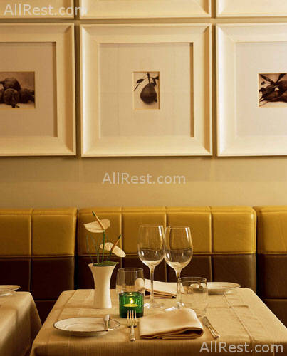 Savoy Hotel 25